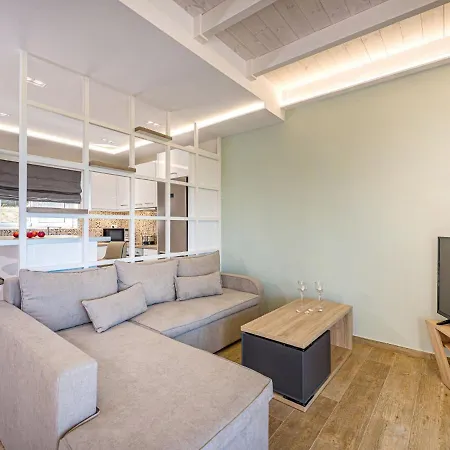 Sarrazin By Interhome لاغاناس
